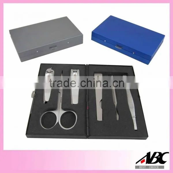 Elegant Aluminum Manicure Case Nail Set photo-4