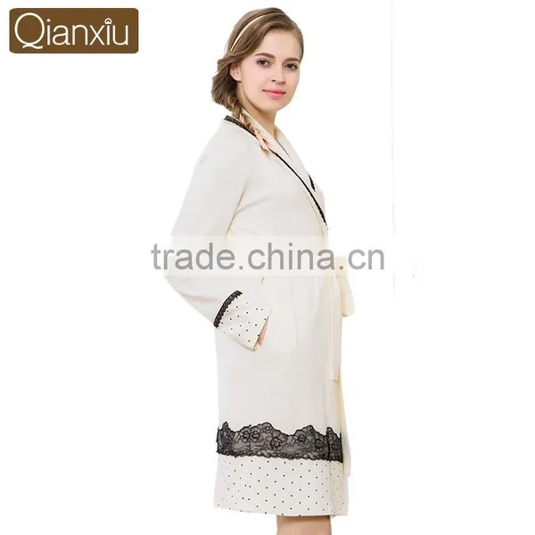 Latest Design Qianxiu Wholesale Cheap Cotton Bathrobe photo-2