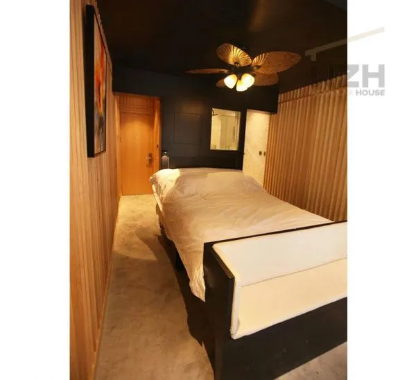 Prefab Modular Container Building photo-2