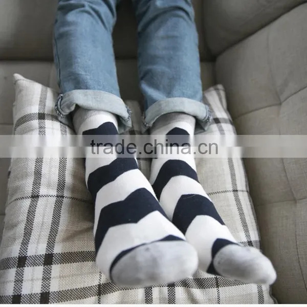 2015 Hot Sale Summer and Autumn Pure Cotton Men Socks Fashion and Casual Socks photo-3
