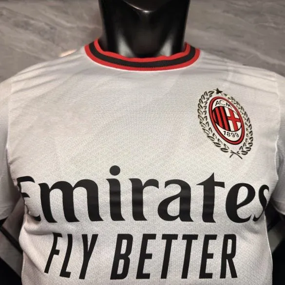 26-27 Season AC Milan Football Jersey Modric Same Style Short Sleeve High-Quality Sports Jersey photo-5