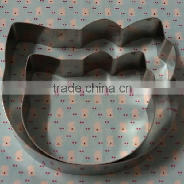 YangJiang Factory Manufature Food Safe 2pcs Stainless Steel Kitty Shaped Cake Mould photo-3