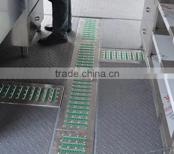 20ft / 20'ft / 20 Feet Modified Container for Fish Shop photo-3