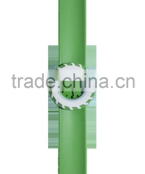 Hot Sale Colorful Fancy Slap Quartz Silicone Watch photo-4
