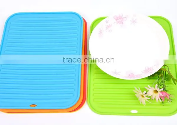 High Quality Heat Resistant Baking Mat Waterproof Anti-skidding Silicone Placemat photo-3