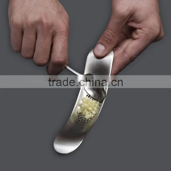 Stainless Steel Garlic Crusher Garlic Press photo-3