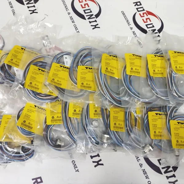 TURCK FKFD 4.4-2 Actuator and Sensor Receptacle – Rear Mount