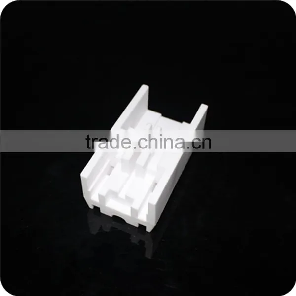 High Temperature Resistance Thermal Shock Resistance Fine Ceramic 95% Alumina Ceramic Insulator photo-2