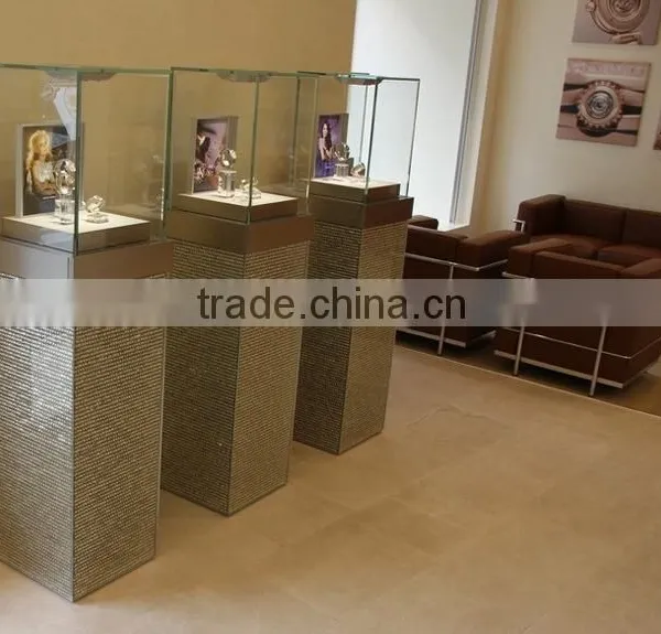 Ceramic Tile Stand Metal,borders Clothing Store photo-4