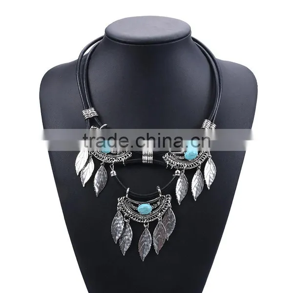 Vintage Metal Leaf Pendant Garment Necklace for Womens Jewelry photo-2