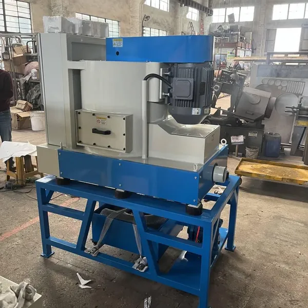 Hong Shenglong Fully Automatic Centrifugal Slag Discharging Centrifuge, High-efficiency Filter Without Consumables, Extend the Service Life of Oil, Industrial Energy-saving Filtration System photo-3