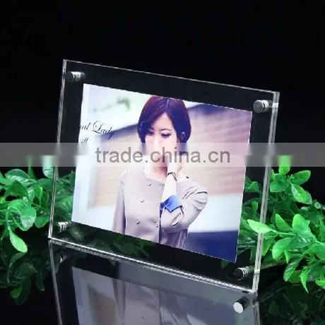 New Arrival Beautiful Deisgn Acrylic Photo Frame Clear and Fashion
