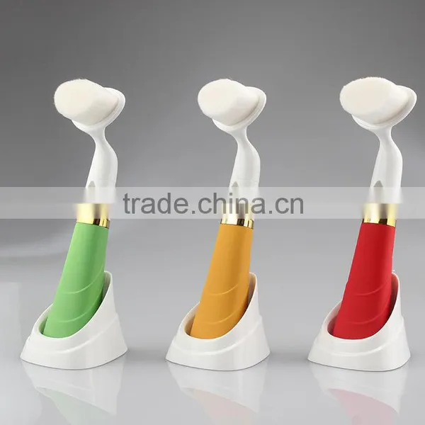 New Products Waterproof Face Skin Cleansing Brush Machine Rechargeable Sonic Electric Facial Brush For Exfoliating And Massage photo-2