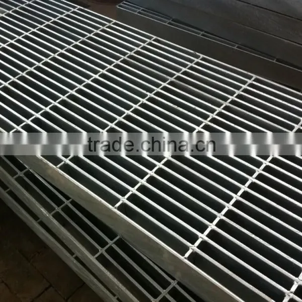 2015 Hot Outdoor Steel Grating Stair Treads for Building Material With Cheap Price photo-5