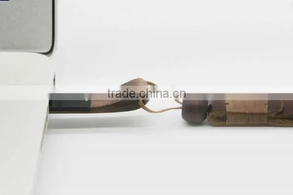 16G Wood Wistle-shaped USB2.0 Flash Disk photo-3