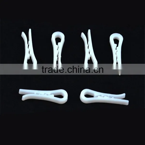 4.1*1.2*0.5cm Strong White Color Garment Packing Plastic Clips photo-2