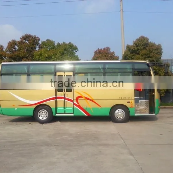Low Price HM6730 China 10-30 Seat Bus With Double Doors photo-2