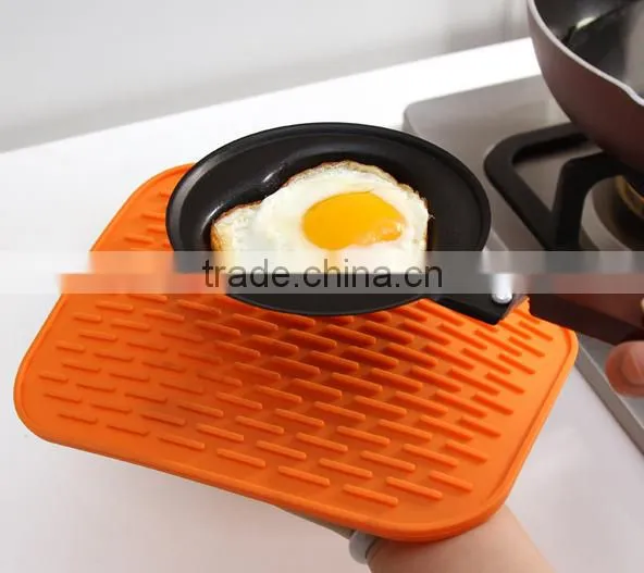 Multifunctional Silicone Pot Holder Tableware Holder photo-2