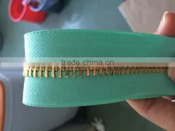 Customized Tape Color Gold Metal Zipper photo-2