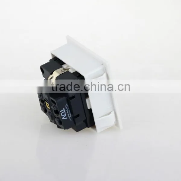 China Gold Supplier Hot Sale Popular EU Wall Switch Socket photo-3
