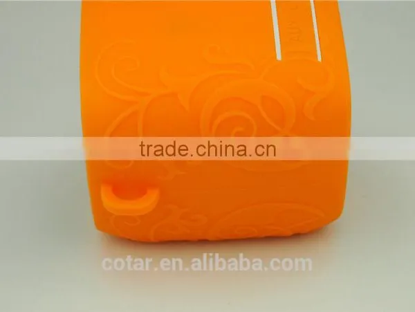2015 New Portable Mini Waterproof Bluetooth Speaker With fm Radio,aux Line In,handsfree Call,TF Card Slot photo-5