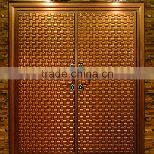 Vila Main Door