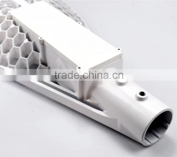 2016 China High-end 100W 120W 140W 160W LED Street Lamp Housing photo-5