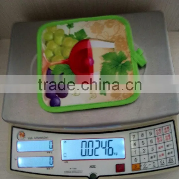 Bright Green Color Photo Printing Polyester (twill) 25g Pot Holder 55g Glove Kitchen Set photo-3