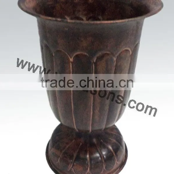 Small Wedding Table Metal Vase / Unique Wedding Table Vases photo-5
