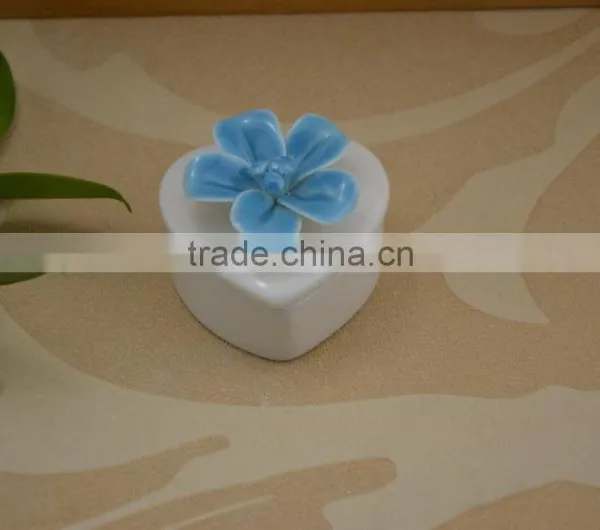 Factory Direct Small Ceramic Jewel Box With Flower Shape Design photo-2