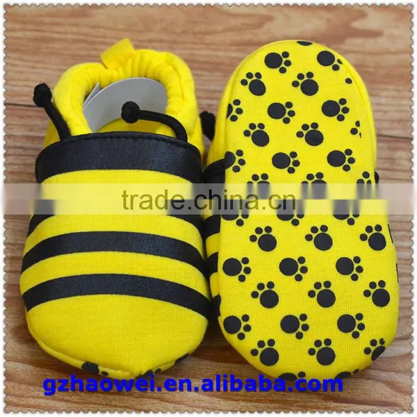 Bee Style Printed Cotton Baby Footwear photo-4