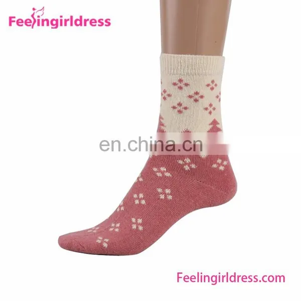 Rabbit Wool Christmas Tree Printing Tube Socks China Socks Factory photo-3