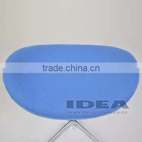 Replica Arne Jacobsen Egg Ottoman - Blue Wool Fabric - Polished Aluminum Base photo-4