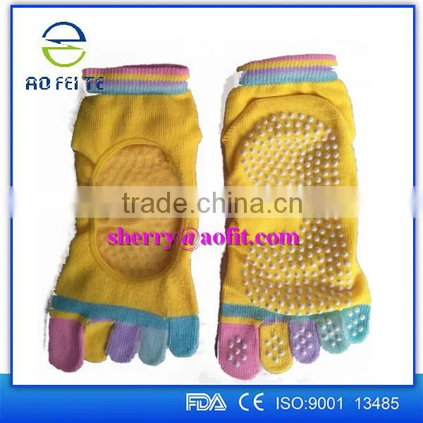 Eco-friendly Colorful Non Slip Custom Yoga Toe Socks Soft Breathable Yoga Socks photo-4