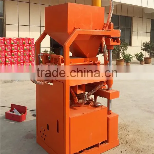 Hot Sale High Quality Qt1-10 Hand Operated Clay Brick Making Machine photo-6
