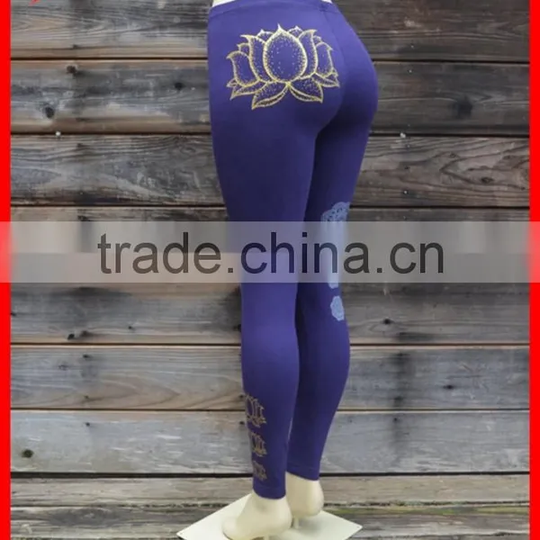 Custom Made Hot-selling Anti-UV Womens Yoga Leggings photo-4