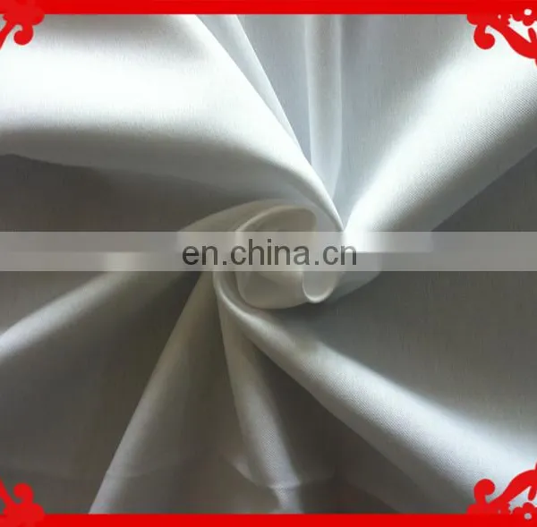 2015 Fashion Latest Yarn Dyed Pattern Flat Oxford Cotton White or Black Soild Fabric photo-4