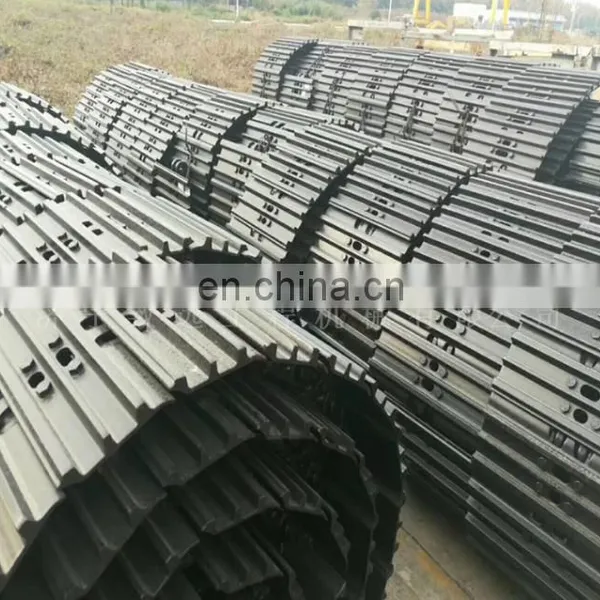 Excavator Parts 4-5 Tons Track Chain With Pad 49 Links photo-2