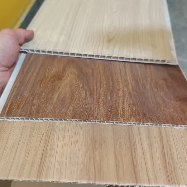 Panel de techo interior de PVC de calidad, diseño moderno, techos perforados a prueba de fuego, fácil instalación con rejilla de techo