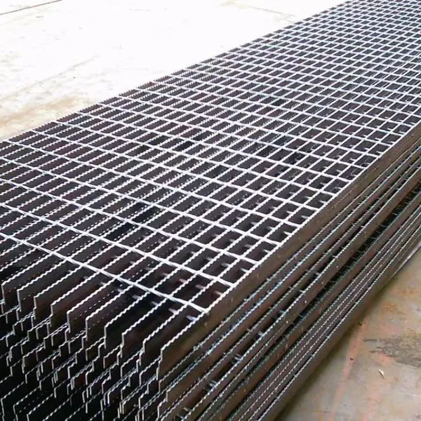 Hot Dipped Galvanized Steel Grating Heavy Duty Metal Grid for Industrial Platform Walkway photo-4