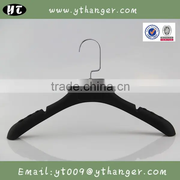 HA6932 Antislip Plastic Hanger Coat Rubber Coated Hanger photo-4