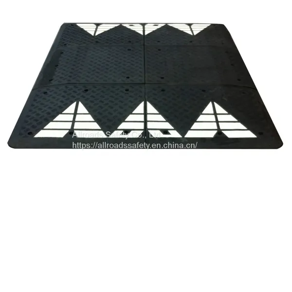 Recycled Rubber Road Speed Cushion Speed Bumper