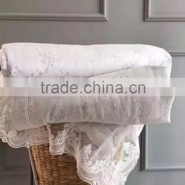 Lace Docorated Quilt photo-3