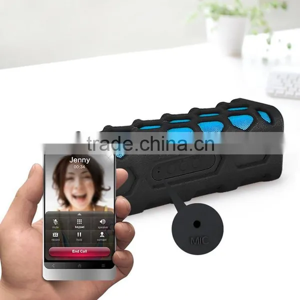 Portable Outdoor Waterproof Shockproof Wireless Bluetooth Speaker photo-2