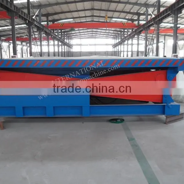 Heavy Duty Hydraulic Cargos Lifter For 4tons Capacity 16m Height photo-4