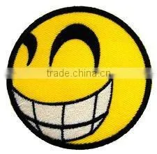 2017Customized Smile Embroidery Patch, Virious Embroidered Wholesale Patch photo-5