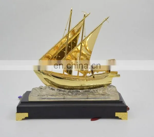 Miniature 3d Metal Ship Model Plated With Gold Leaf For Decoration Gifts Or Collection photo-2