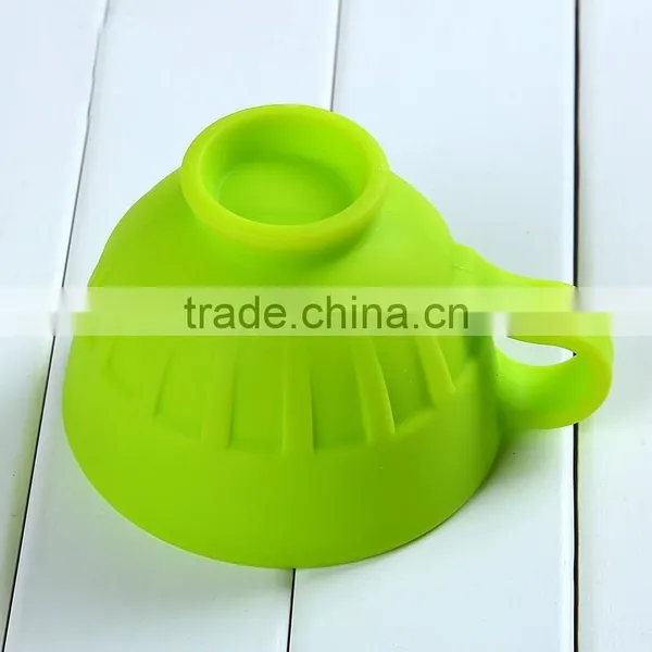 Large Drinking Cups Food Grade Silicone Baby Cup Insulated Drink Cups photo-4