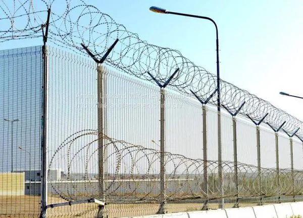 HIGH SECURITY WITH RAZOR WIRE 358 SECURITY FENCE
