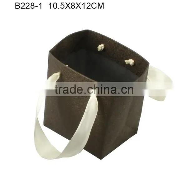 Customized Elegant Art Paper Jewelry Bag for Jewelry Box With Silk Ribbon Manufacturers China B228-4 photo-3
